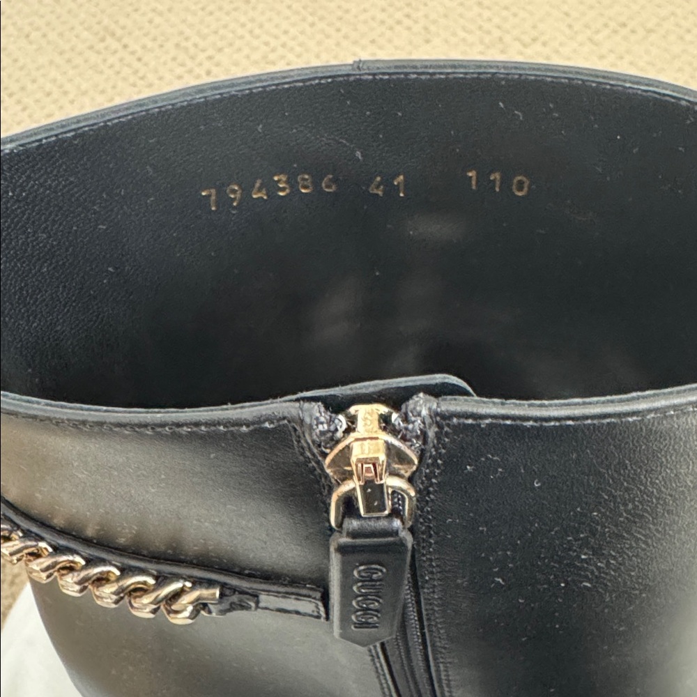 NIB-Gucci Black Heeled Boots with Gold Chain
Size 41 - Picture 3 of 10